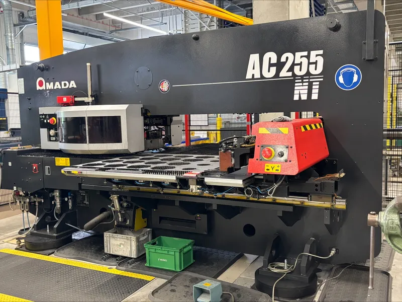 Stanzmaschine/ AC 255 NT